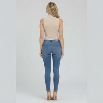 Premium Fit Dik Yaka Modal Kumaş Kolsuz Bej Body