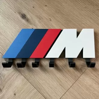 BMW M Tasarımlı Duvar Tipi Anahtar Askılığı – 6 Kancalı Dekoratif Organizer
