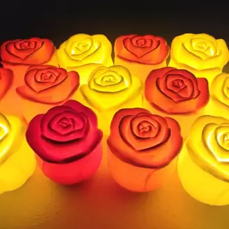Gül Tasarımlı Pilli LED Mumluk – Dekoratif Işıklı Gül