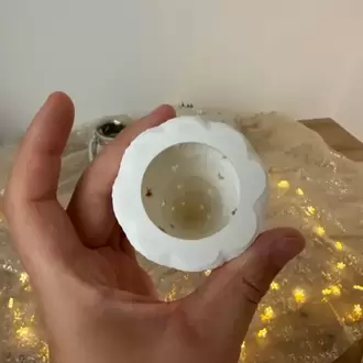 Yıldız Pencereli Yılbaşı Ağacı LED Mumluk – Dekoratif Christmas Tree Ambiyans Işığı