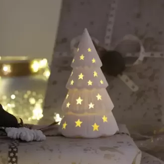 Yıldız Pencereli Yılbaşı Ağacı LED Mumluk – Dekoratif Christmas Tree Ambiyans Işığı