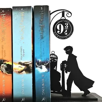Harry Potter Temalı Kitap Tutucu – Dekoratif Kitaplık ve Raf Desteği
