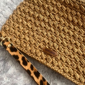 Alya Clutch Model