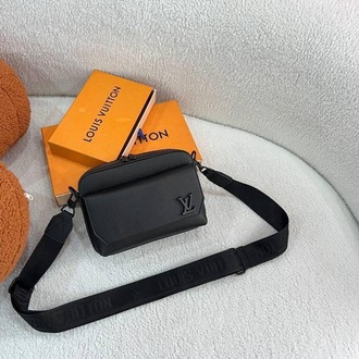 LV Fastline Messenger - Black