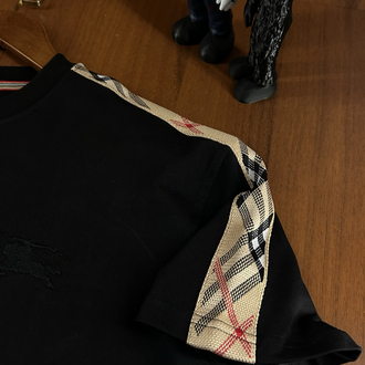 Burberry Premium T-shirt