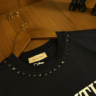 Valentino Taş Detaylı T-shirt (Lacivert)