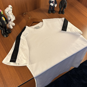 Guess Kol Detaylı Premium T-shirt