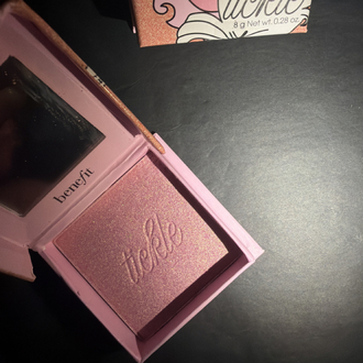 Benefit Tickle Highlighter