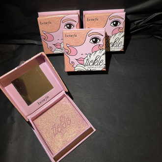 Benefit Tickle Highlighter