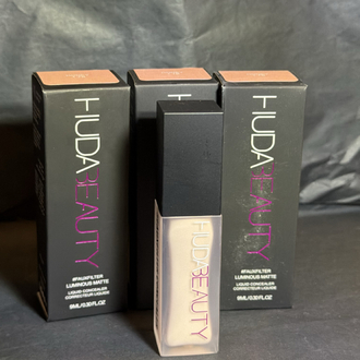 Huda Beauty Faux Filter Concealer Honey 1.7B