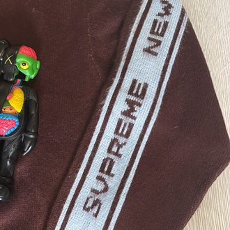 Supreme Classic “Sweater”