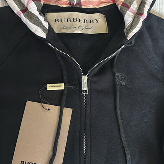 Burberry Classic “Zip Up”
