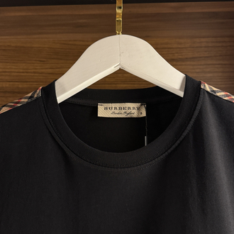 BURBERRY PREMIUM T-SHIRT