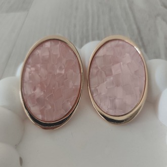 VB31- Taşlı Soft Pembe Altın Rengi Çerçeveli Küpe