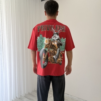 Motorlu Bugs Bunny Oversize Kırmızı Tişört