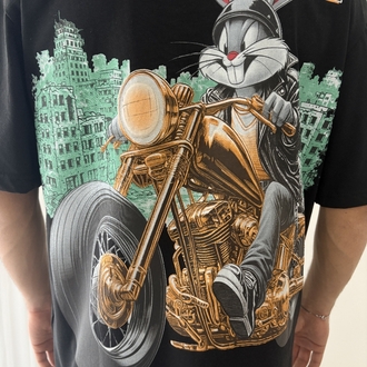 Motorlu Bugs Bunny Oversize Siyah Tişört