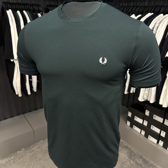 Fred Perry Modal Kırışmayan Kumaş (410-Koyu Yeşil)