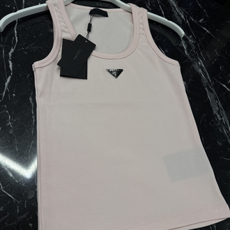 KADIN PRADA Atlet   