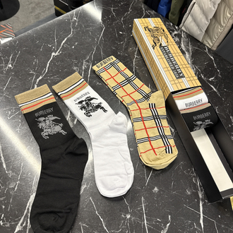 Burberry Çorap (6 Çift)