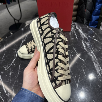 Valentino limited edition Sneakers (İTHAL ÜRÜN)