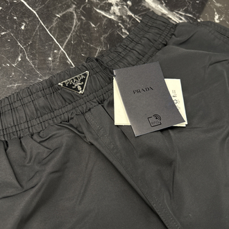 Prada Demir Logo Deniz Şortu (Siyah)