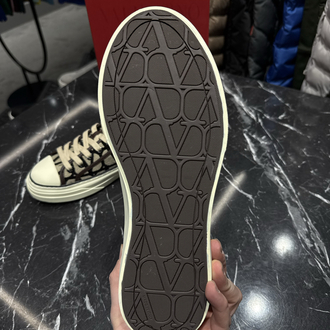 Valentino limited edition Sneakers (İTHAL ÜRÜN)