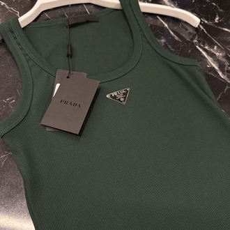 KADIN PRADA Atlet   