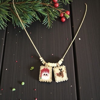 Noel Baba ve Geyik Figürlü Yılbaşı Temalı Kolye