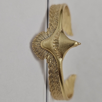 Kuş Figür Desenli Vintage bilekliğimiz