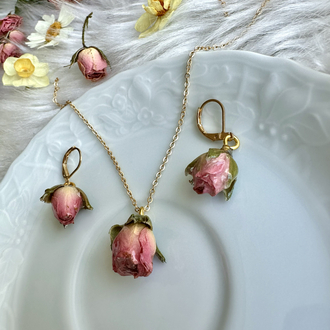 Pembe güllü set