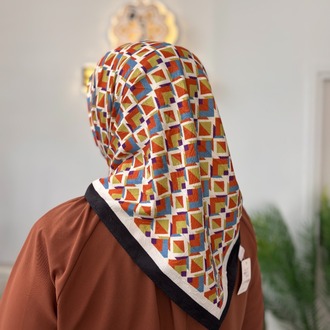 Mozaik Üçgen Desen Bambu Kraş Eşarp (10 RENK) 1053