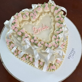 Vintage Cake 3