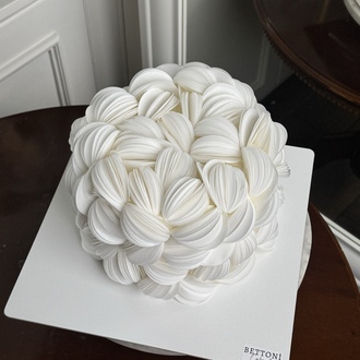 Dreamy Wafer Paper Cake