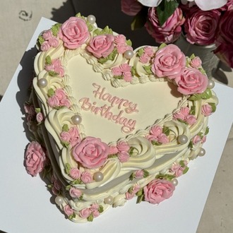 Vintage Cake