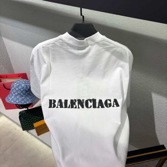 Balenciaga New t-shirt