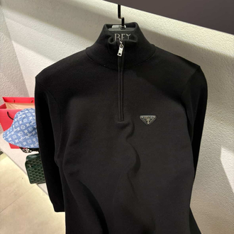 Prada New sweatshirt