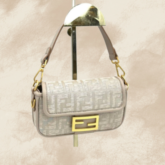 Fendi El Çantası