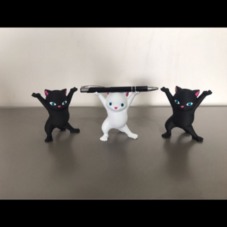 Kedi kalem tutucu