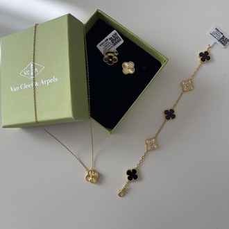 Van Cleef & Arpels Bileklik Kolye Küpe Seti