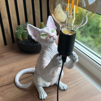 Sfenks Kedi Masa Lambası