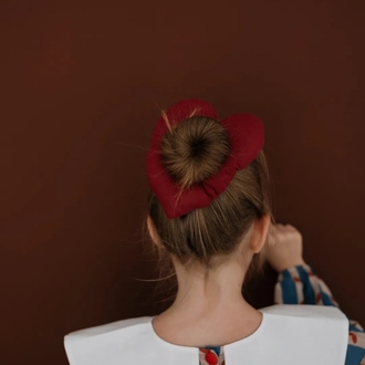 ilo and friends Heart Scrunchie Toka