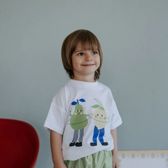 ilo and friends Hula Hoop Tshirt