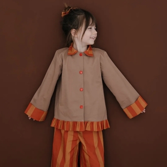 ilo and friends The Frill Trench  