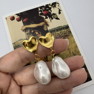 Amoré Pearl Earrings 