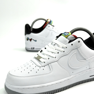 NIKE AIR FORCE 1 LOW ’07 LV8 PEACE LOVE