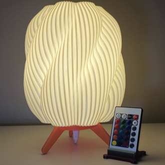 Silk İnci Beyaz Abajur – Pastel Turuncu Ayaklı (Uzaktan Kumandalı LED Işıklı)
