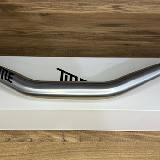 Title AH1 80 cm 38mm rise sıfır gidon