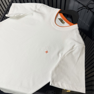 HERMES YAKA VE YIRTMAÇ DETAY PREMİUM T-SHIRT