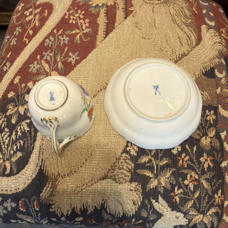 Meissen damgalı fincan