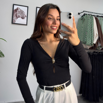 V Yaka Gold Aksesuarlı Siyah Body